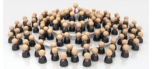groip of business people tiered with higher person in centre